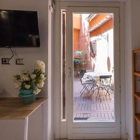Rione Monti Studio Apt With Private Garden Róma Kültér fotó