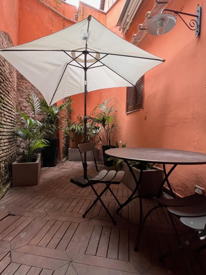 Rione Monti Studio Apt With Private Garden Róma Kültér fotó